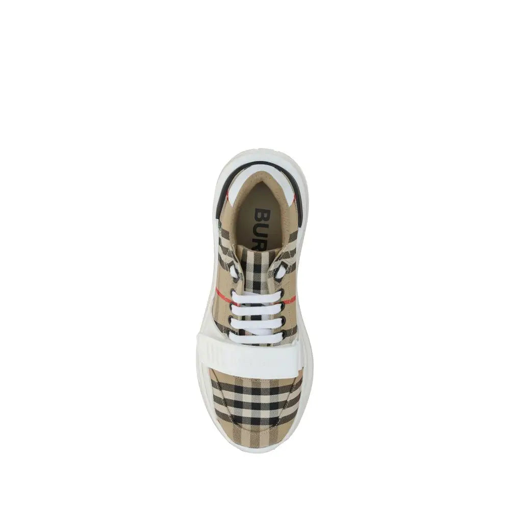Burberry beige rubber athletic sneakers med sort ternmønster og hvid gummisål