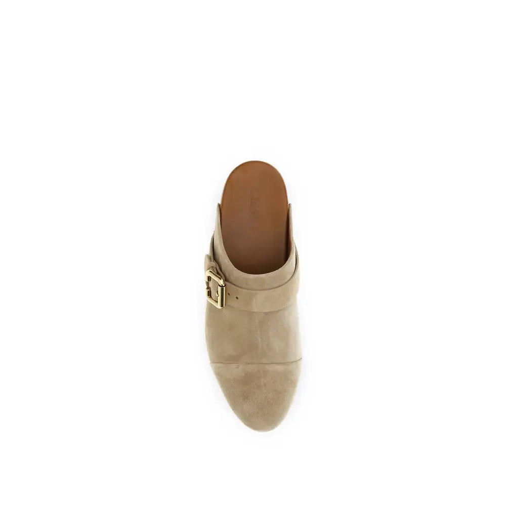 Beige suede mule med guld-tone spænde og lav hæl fra Chloé – spar 30-70% på 100% originale brands