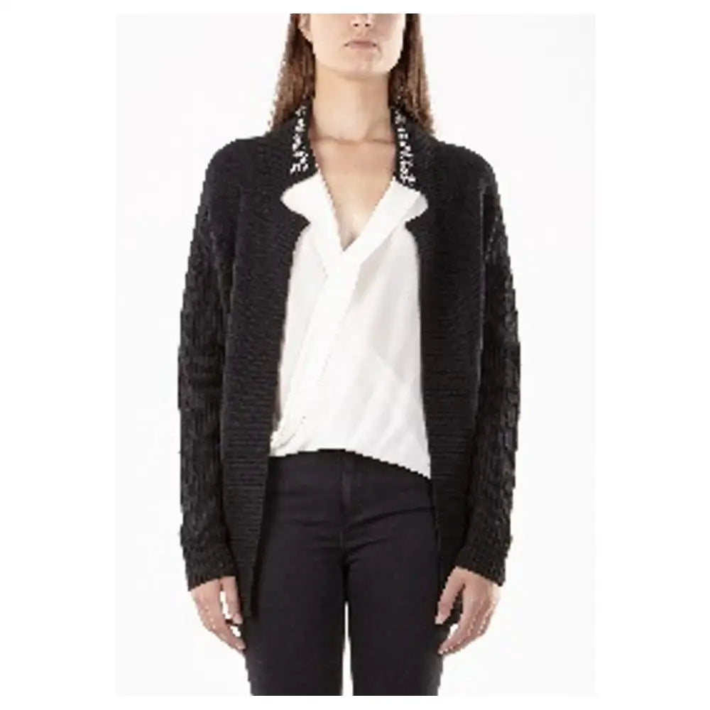 Sort Gas Black viscose cardigan med sort tekstureret strik og krave-detaljer. Spar 30–70% på 100% originale brands