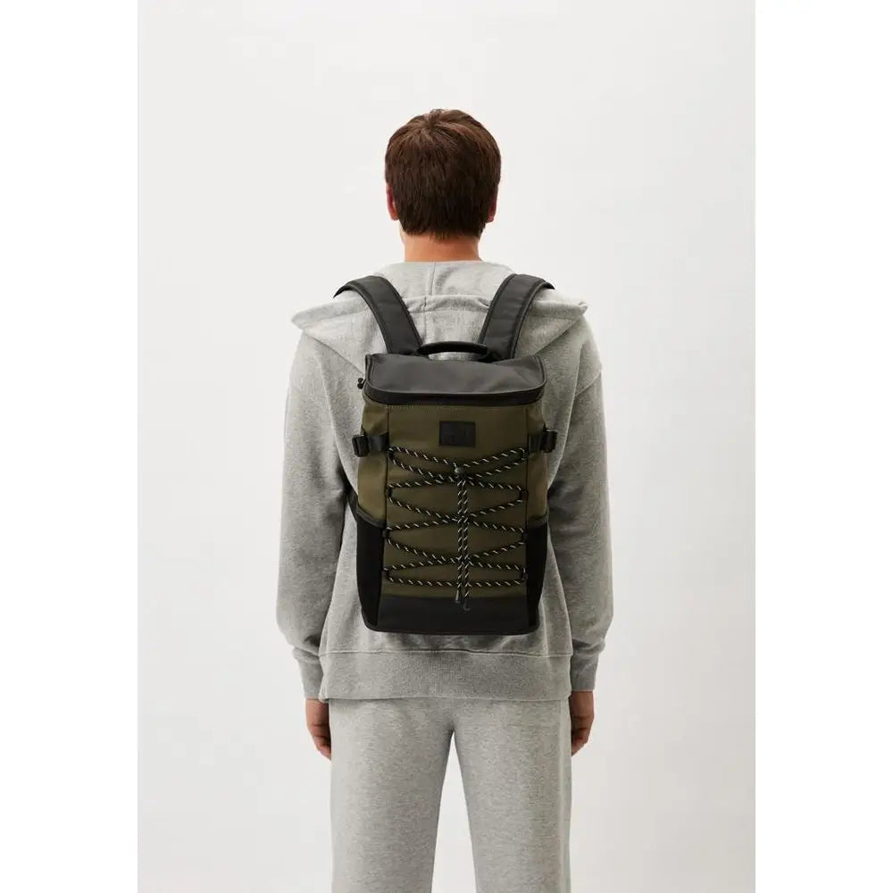 La Martina bicolor polyethylene backpack i olivgrøn og sort med rebspændedesign