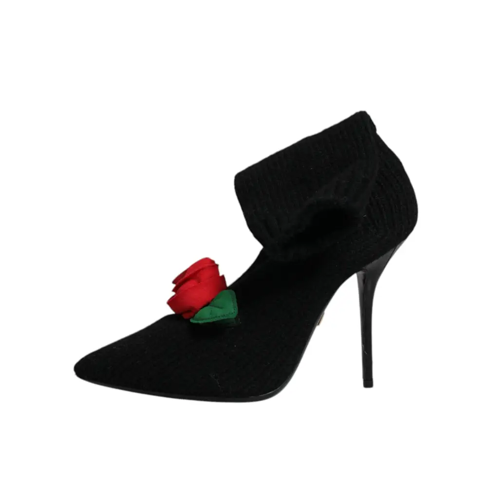 Dolce & Gabbana sorte velour stiletto ankle bootie med rød-grøn rose. Spar 30-70% på outlet mærkevarer