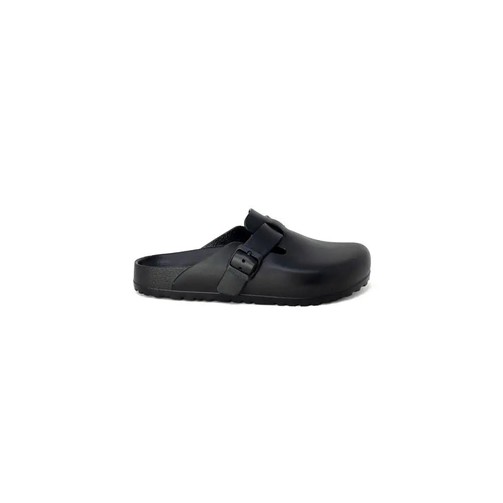 Birkenstock black plastic slipper med sort læderklov og rem