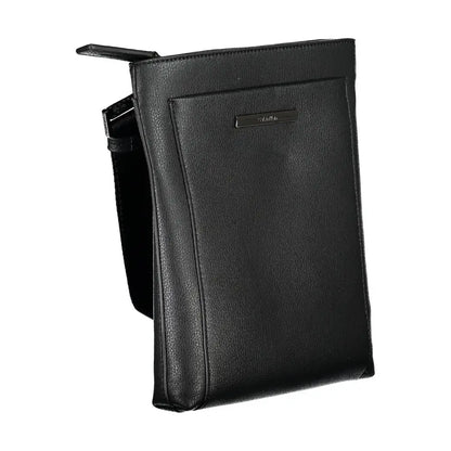 Calvin Klein elegant black skuldertaske med kontrasterende detaljer