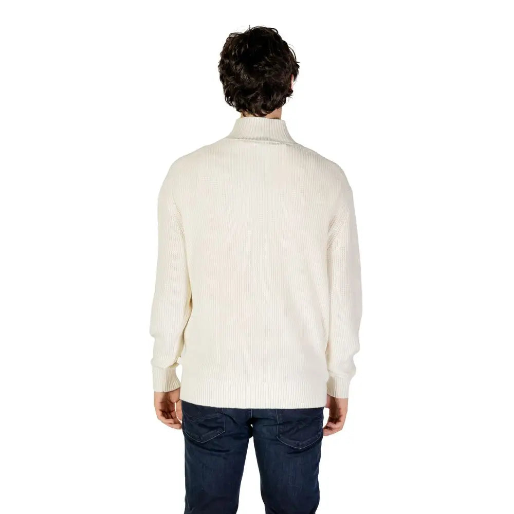 Calvin Klein Jeans creme-farvet rib-strikket turtleneck-sweater