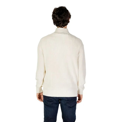 Calvin Klein Jeans creme-farvet rib-strikket turtleneck-sweater