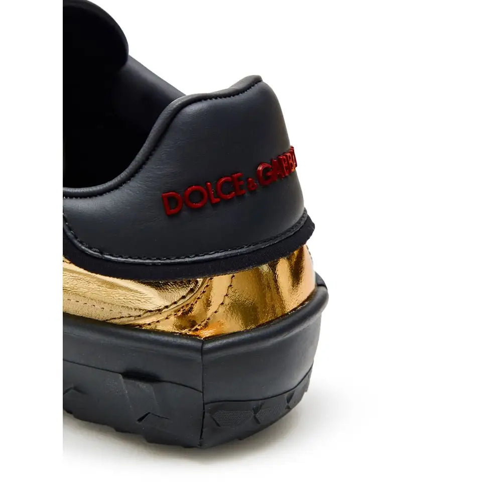 Sorte Dolce & Gabbana sneakers i sort læder med guld midsole og rød broderi