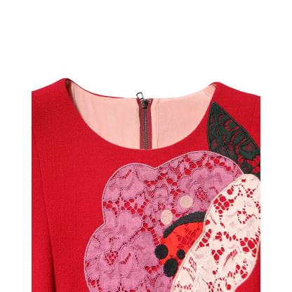 Dolce & Gabbana rød kjole med ladybug-broderi og blomsterapplikationer