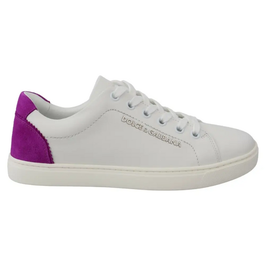 Hvide Dolce & Gabbana low top sneakers med lilla suede hæl