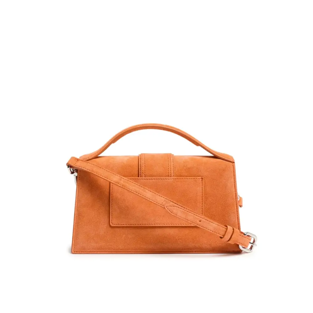 Tan Jacquemus terracotta leather le grand bambino handbag i suede med top-håndtag og sølv hardware