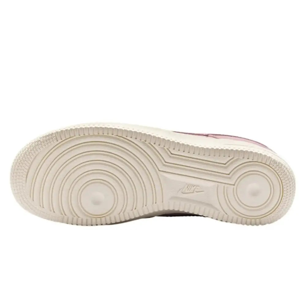 Nike - Nike Air Force 1 ’07 - Sneakers