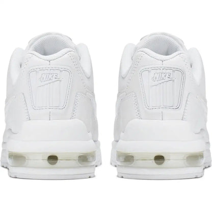 Hvide Nike Air Max Ltd sneakers med minimalistisk design og gennemsigtig air-polstring