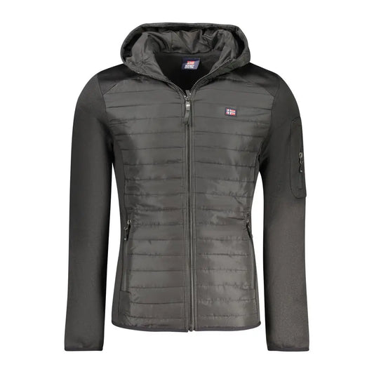 Stilfuld jakke i elegant sort farve med dragkedje og flagflet