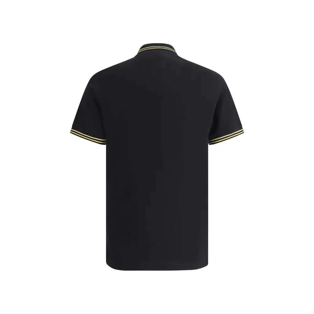 Sort Versace polo shirt i sort med guldkanter på krave og ærmer